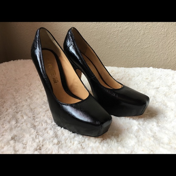 L.A.M.B Mitaka Platform Pump - NWT - Picture 6 of 8